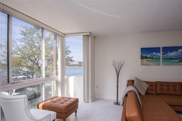 660 ISLAND WAY #206 206, Clearwater, FL 33767