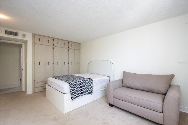 660 ISLAND WAY #206 206, Clearwater, FL 33767