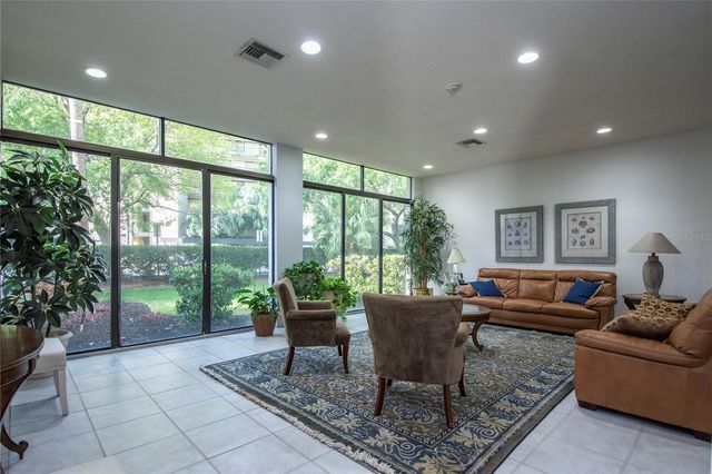 660 ISLAND WAY #206 206, Clearwater, FL 33767