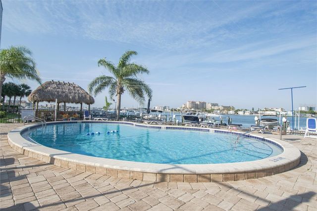 660 ISLAND WAY #206 206, Clearwater, FL 33767