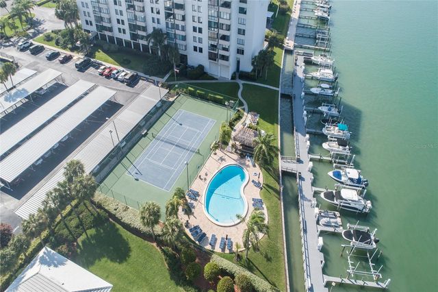 660 ISLAND WAY #206 206, Clearwater, FL 33767