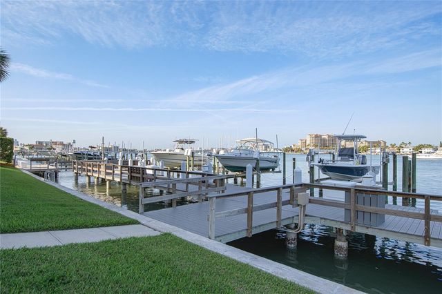 660 ISLAND WAY #206 206, Clearwater, FL 33767