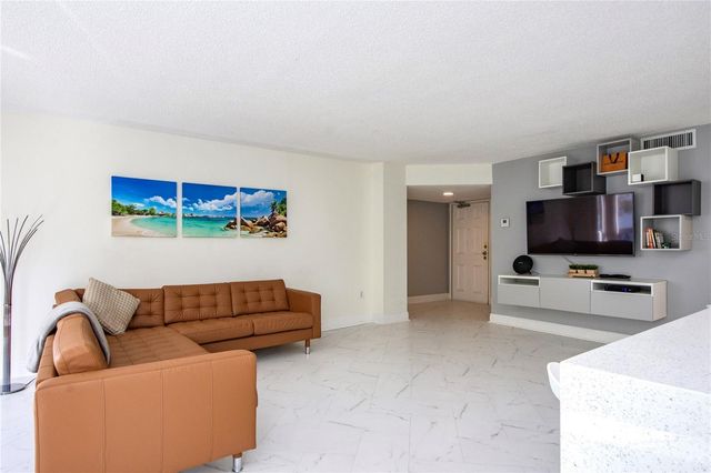 660 ISLAND WAY #206 206, Clearwater, FL 33767