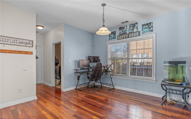 1100 Walnut Neck AVE, Chesapeake, VA 23320