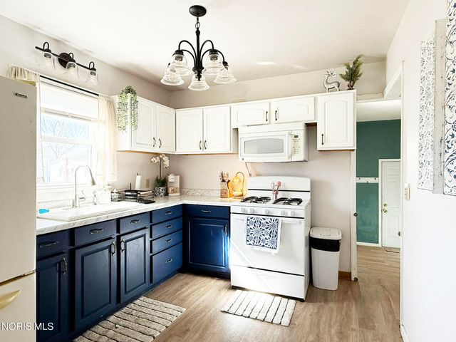 817 S Wood Street, Fostoria, OH 44830