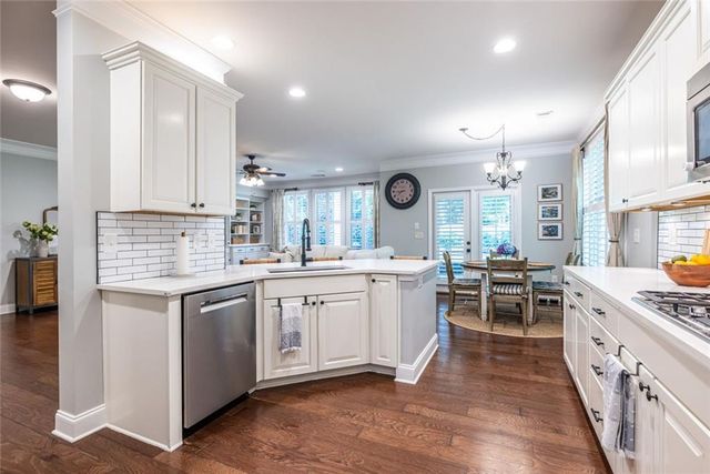 1985 W Village Point SE, Smyrna, GA 30080