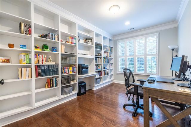 1985 W Village Point SE, Smyrna, GA 30080