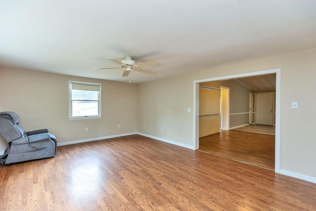 14 Karas Way, Goffstown, NH 03045