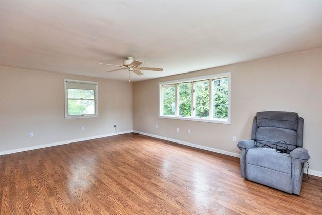 14 Karas Way, Goffstown, NH 03045