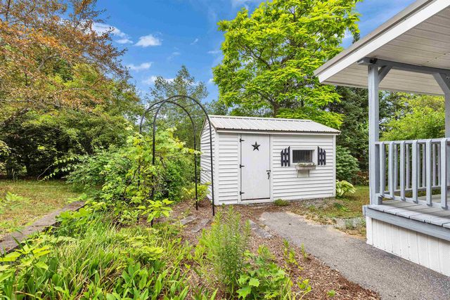 14 Karas Way, Goffstown, NH 03045