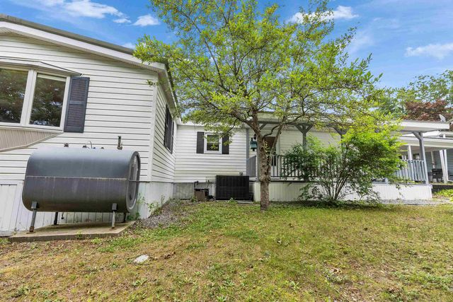 14 Karas Way, Goffstown, NH 03045