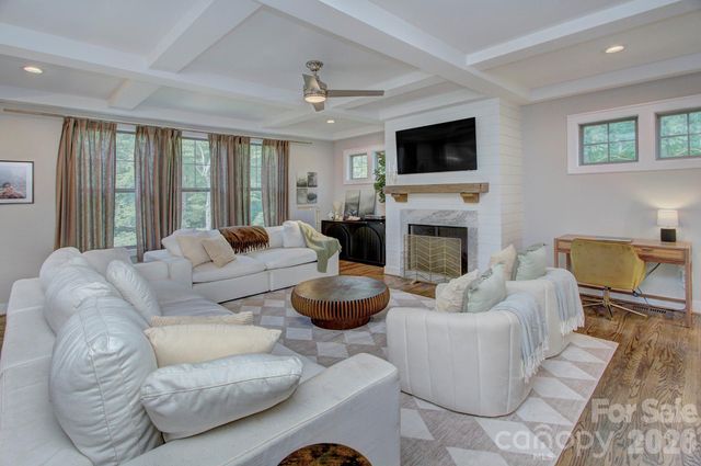 6672 Maple Spring Court, Denver, NC 28037