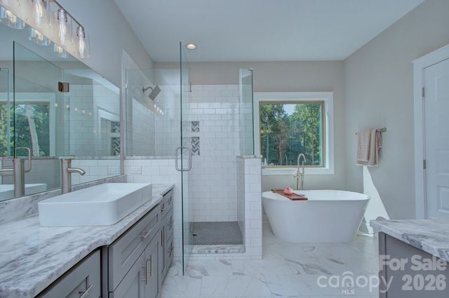 6672 Maple Spring Court, Denver, NC 28037