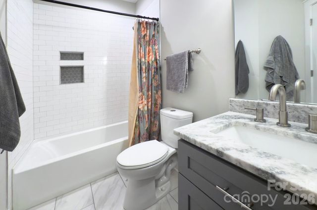 6672 Maple Spring Court, Denver, NC 28037
