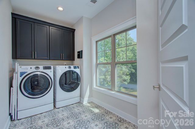 6672 Maple Spring Court, Denver, NC 28037