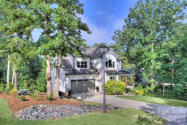 6672 Maple Spring Court, Denver, NC 28037