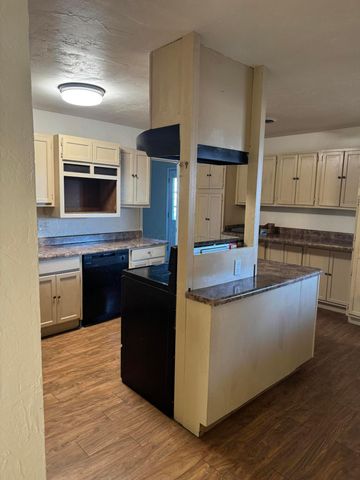 4602 S BRYAN Street, Amarillo, TX 79110