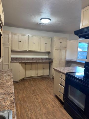 4602 S BRYAN Street, Amarillo, TX 79110