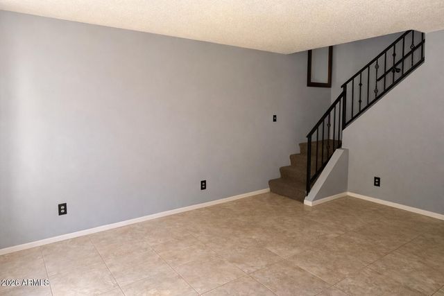 286 W PALOMINO Drive 51, Chandler, AZ 85225