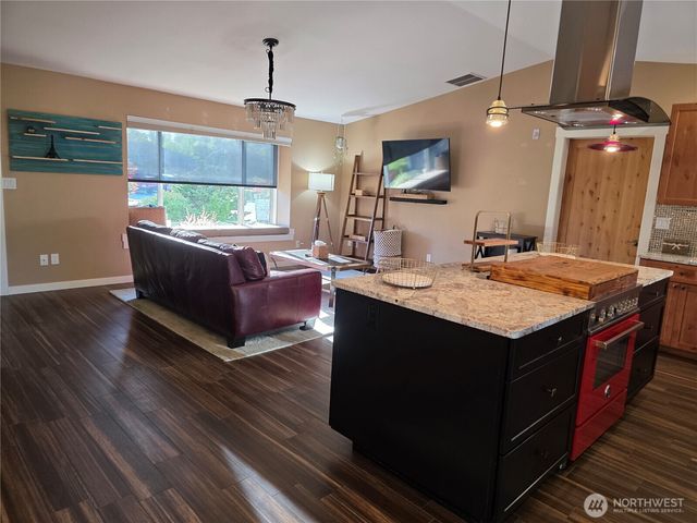810 Century Court NE, Lacey, WA 98516