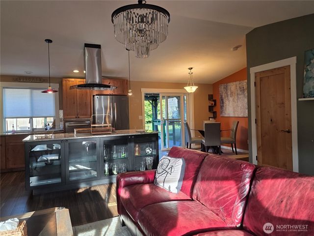 810 Century Court NE, Lacey, WA 98516