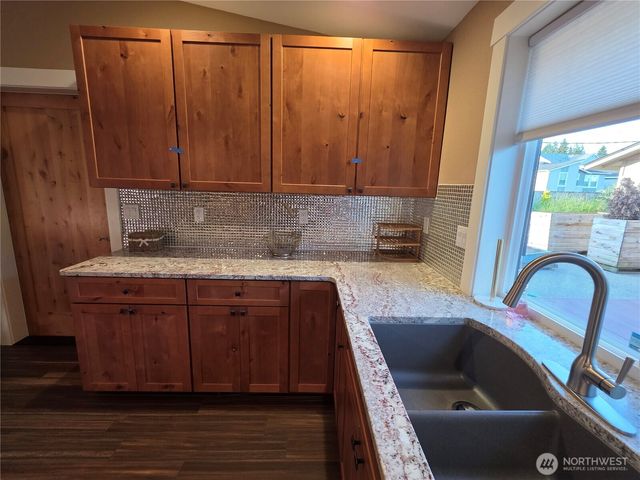 810 Century Court NE, Lacey, WA 98516