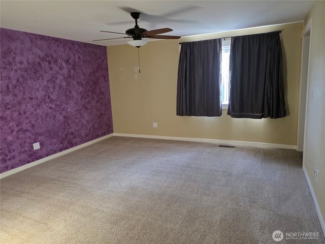 810 Century Court NE, Lacey, WA 98516