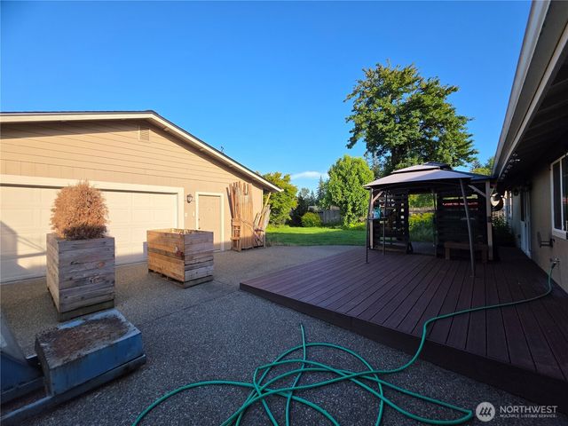 810 Century Court NE, Lacey, WA 98516