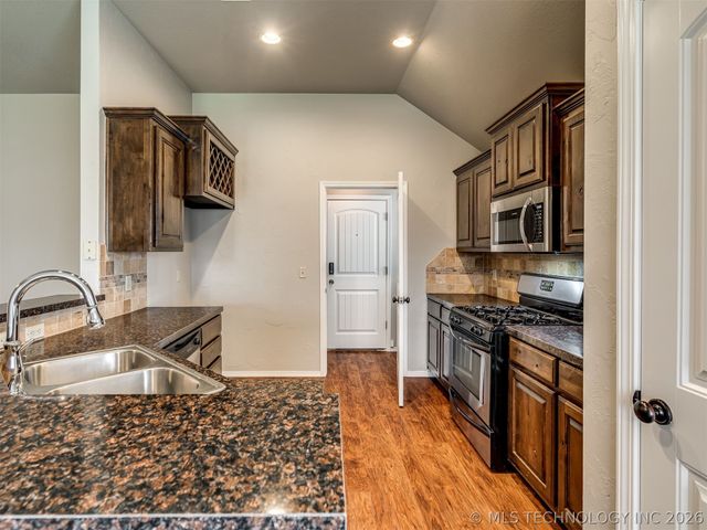 15600 S Birch Avenue, Glenpool, OK 74033