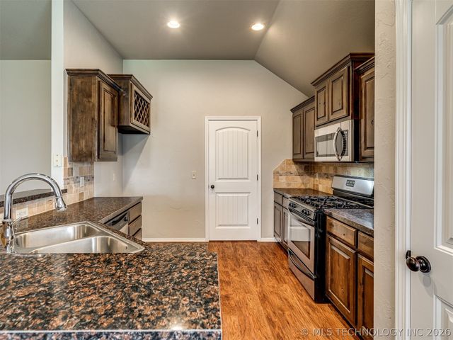 15600 S Birch Avenue, Glenpool, OK 74033