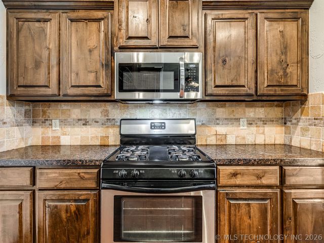 15600 S Birch Avenue, Glenpool, OK 74033