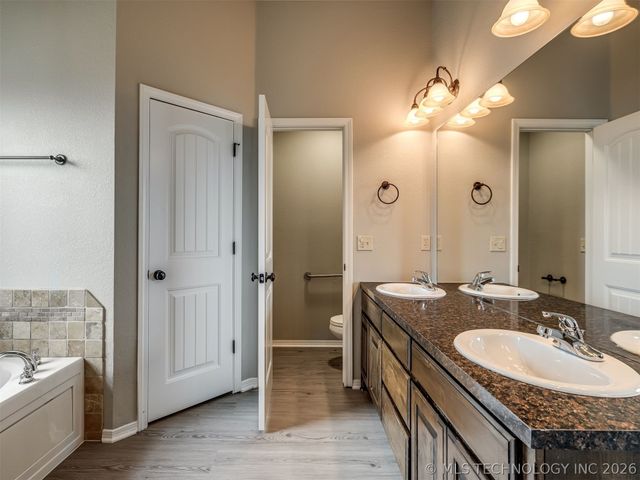 15600 S Birch Avenue, Glenpool, OK 74033