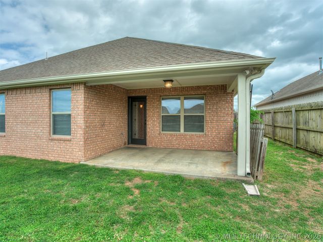 15600 S Birch Avenue, Glenpool, OK 74033