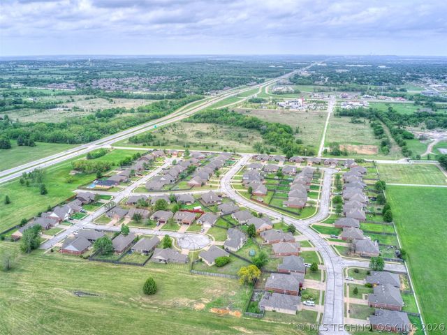15600 S Birch Avenue, Glenpool, OK 74033