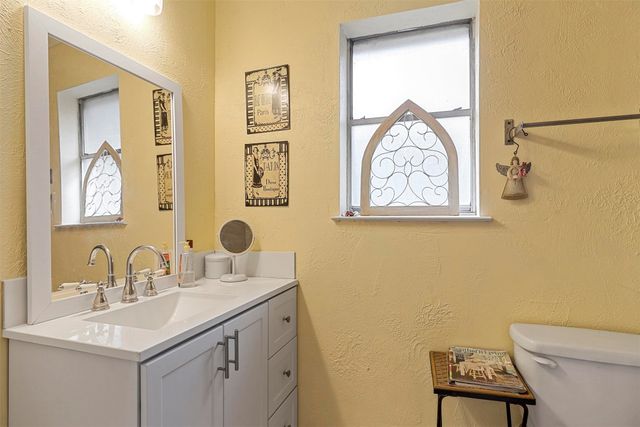 2900 S Murco Drive, Mineral Wells, TX 76067