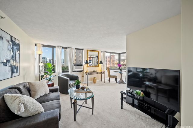 343 Hobron Lane 1001, Honolulu, HI 96815