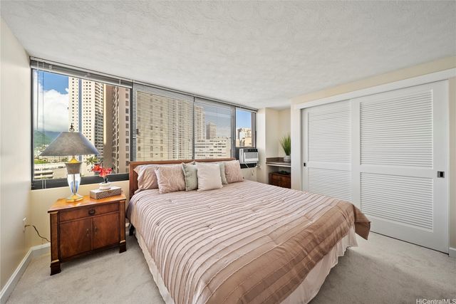 343 Hobron Lane 1001, Honolulu, HI 96815