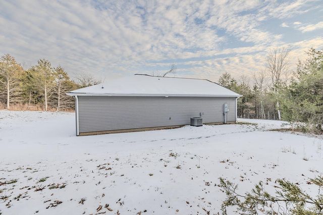 180 Coon Creek Farms Drive, Kirbyville, MO 65679