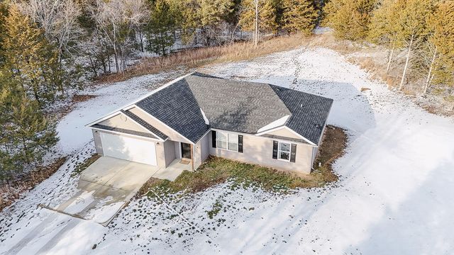 180 Coon Creek Farms Drive, Kirbyville, MO 65679