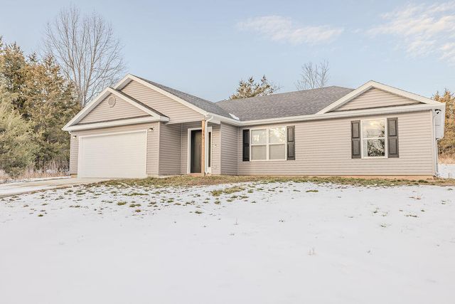 180 Coon Creek Farms Drive, Kirbyville, MO 65679