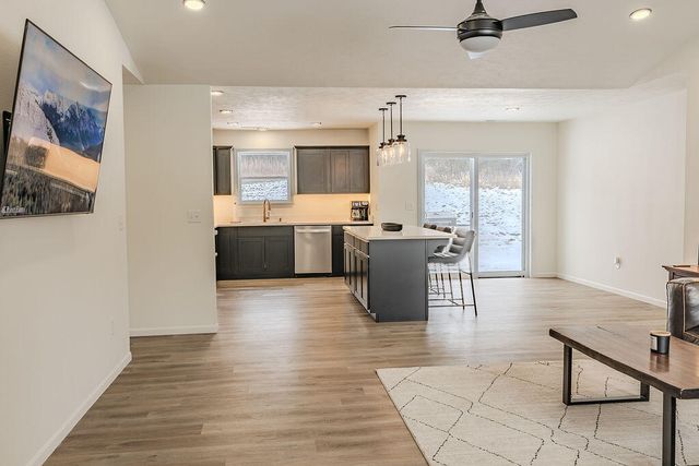 180 Coon Creek Farms Drive, Kirbyville, MO 65679