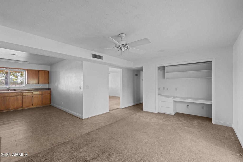Image 21 of property listing at 333 S Cooper Road, Chandler, AZ 85225