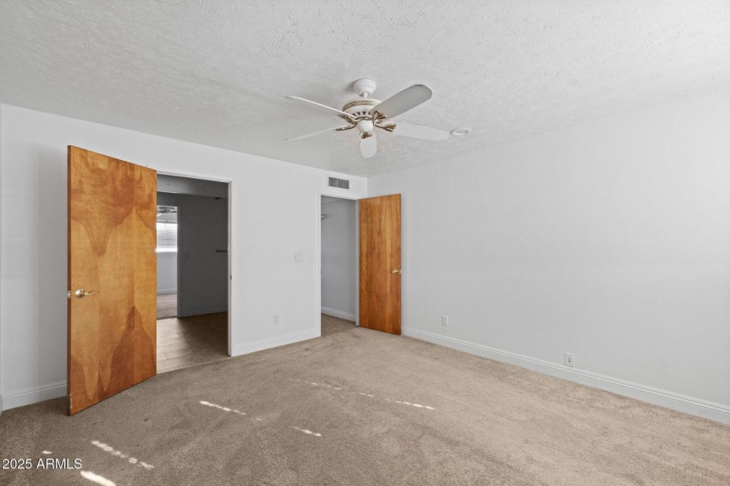 Image 24 of property listing at 333 S Cooper Road, Chandler, AZ 85225