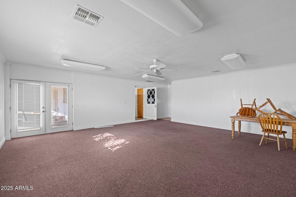 Image 25 of property listing at 333 S Cooper Road, Chandler, AZ 85225