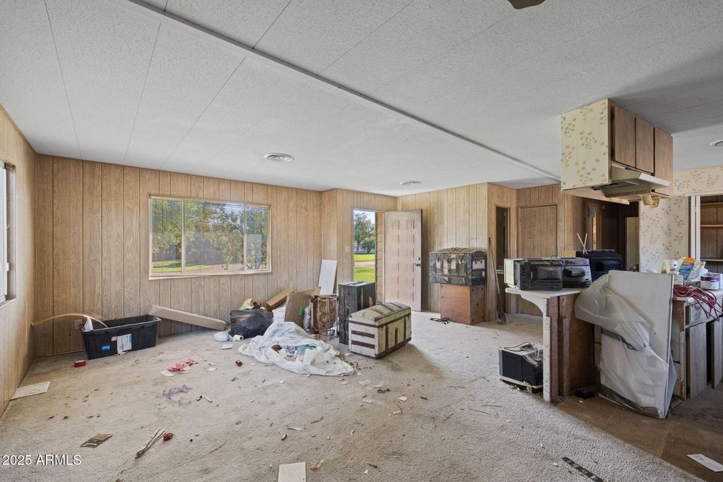 Image 33 of property listing at 333 S Cooper Road, Chandler, AZ 85225