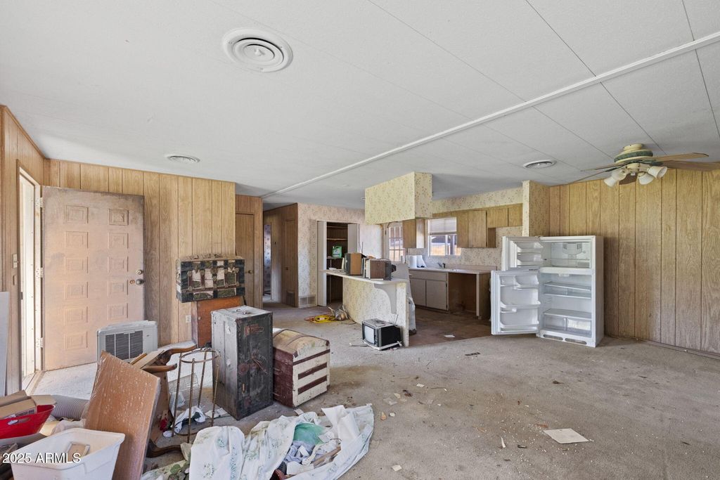 Image 34 of property listing at 333 S Cooper Road, Chandler, AZ 85225