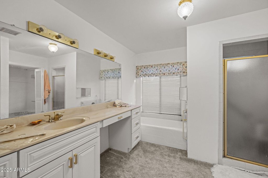 Image 50 of property listing at 333 S Cooper Road, Chandler, AZ 85225
