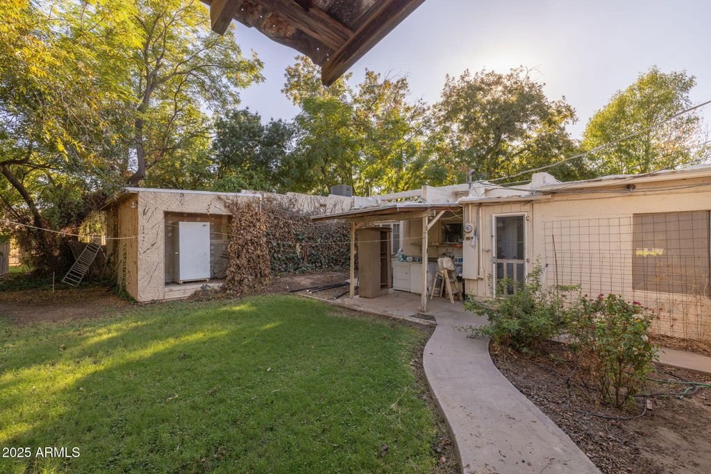 Image 51 of property listing at 333 S Cooper Road, Chandler, AZ 85225