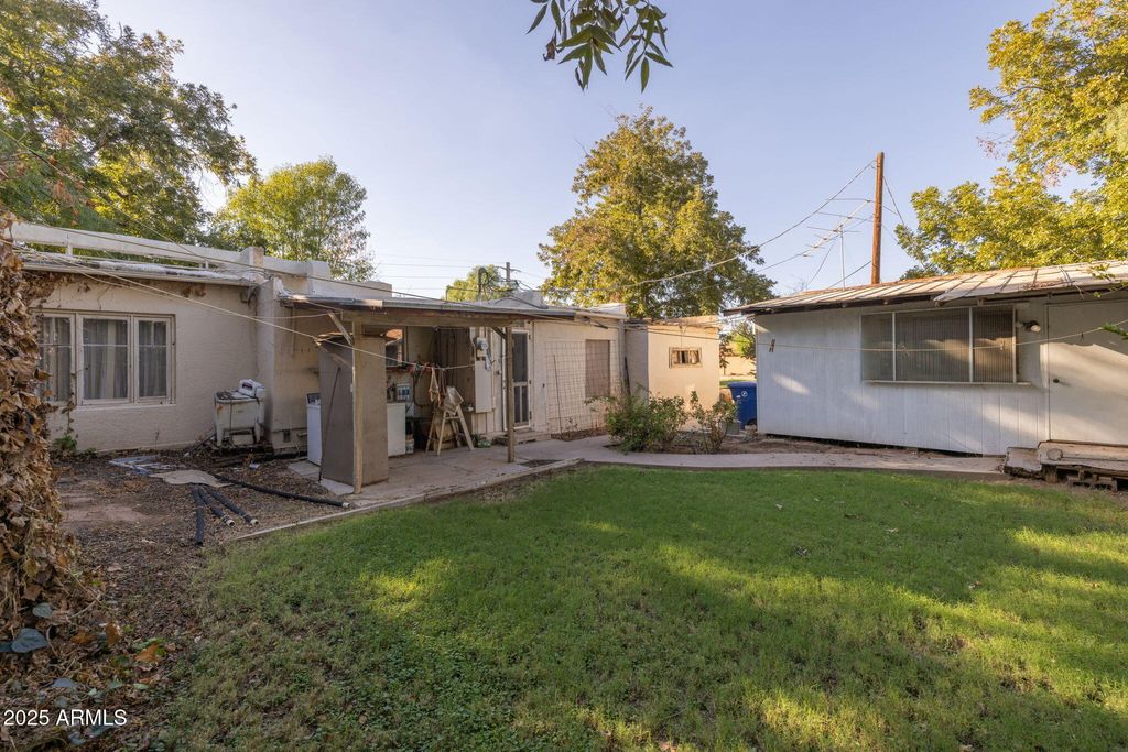 Image 52 of property listing at 333 S Cooper Road, Chandler, AZ 85225
