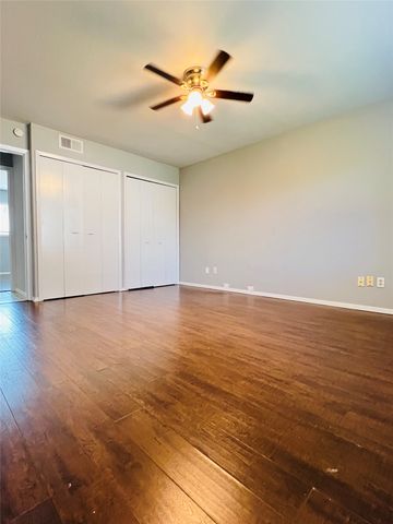 3033 Mccarthy Street, Irving, TX 75062